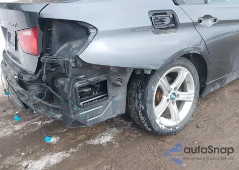 2015 BMW 328I xDrive z USA, uszkodzony, nr VIN WBA3B3G54FNR86328